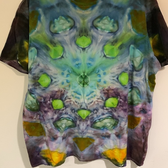 Gildan Handmade Tie-Dye Short Sleeve T-Shirt, Mens Size 2XL - Picture 3 of 5